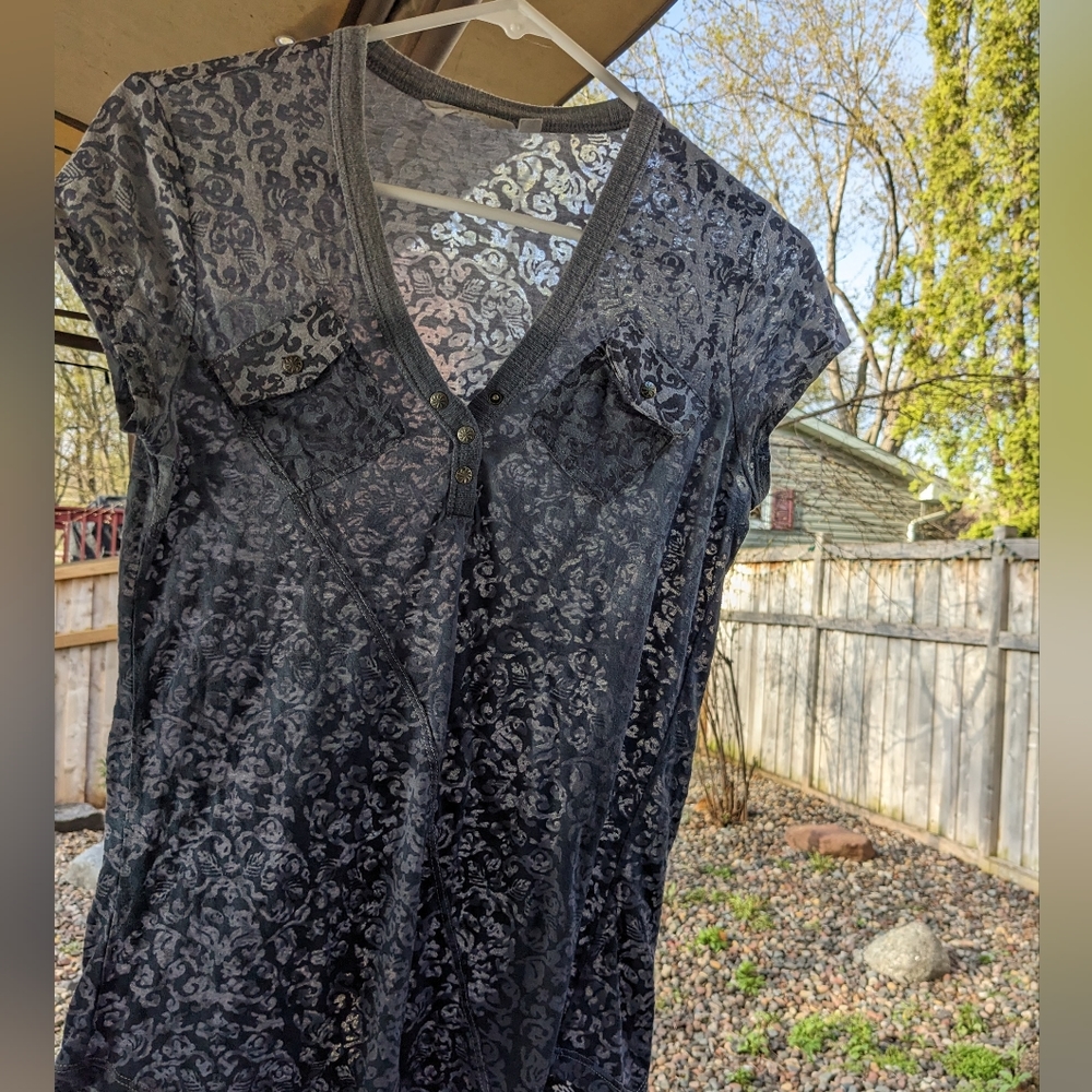 Athleta Grey Umbre Burnout Tee with Cap sleeves